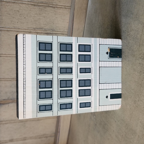 The Cat's Meow - The Andrew's Hotel - Picture 2 of 4